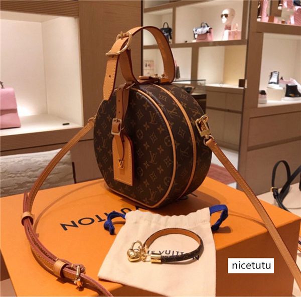 19ss роскошного monogram миниатюрной boite вводной crossbody сцепление сумка мода мессенджер плечо дама женщина мини bumbag открытая сумка
19ss роскошного monogram миниатюрной boite вводной crossbody сцепление сумка мода мессенджер плечо дама женщина мини bumbag открытая сумка
