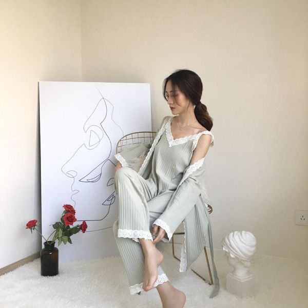 pajamas women's autumn long-sleeved comfortable cotton home service suit three-piece can be worn outside homewear sleepwear, Black;red
pajamas women's autumn long-sleeved comfortable cotton home service suit three-piece can be worn outside homewear sleepwear, Black;red