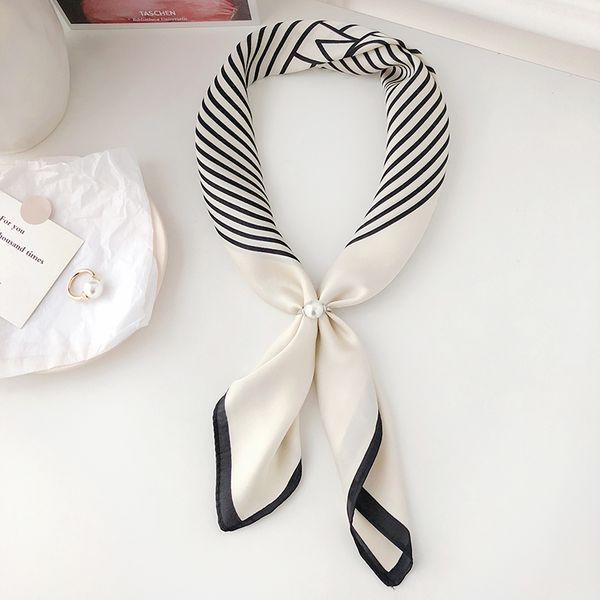 small northern european-style simple temperament small square spring and autumn new korean-style ins small silk business scarf, Black;purple
small northern european-style simple temperament small square spring and autumn new korean-style ins small silk business scarf, Black;purple