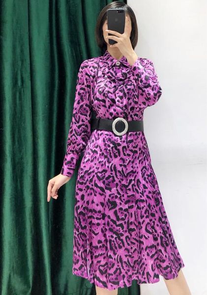 women fashion 2020 spring summer dress brand designer long sleeve slit leopard print chiffon dresses purple, Black;gray
women fashion 2020 spring summer dress brand designer long sleeve slit leopard print chiffon dresses purple, Black;gray