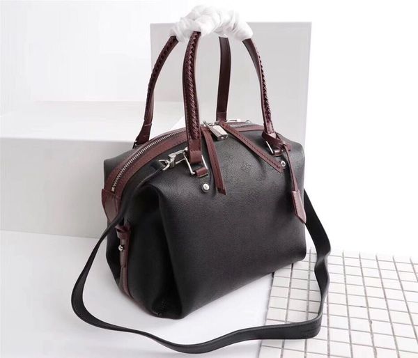 m54672 leather classic fashion handbag card bag zero wallet men's and women's backpacks single shoulder bag m54672
m54672 leather classic fashion handbag card bag zero wallet men's and women's backpacks single shoulder bag m54672