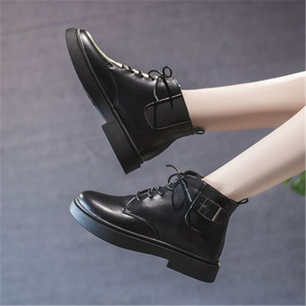 2019 autumn new motorcycle boots handsome wild black short boots women fashion casual trend women
2019 autumn new motorcycle boots handsome wild black short boots women fashion casual trend women