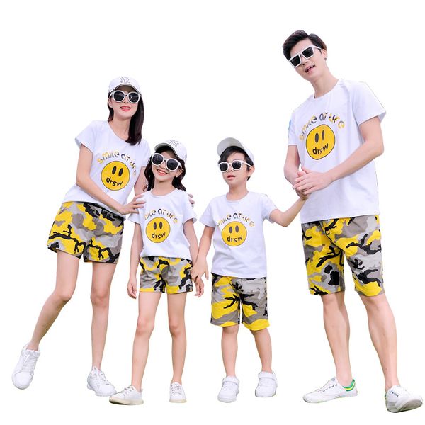 new family outfits smiling face clothing summer mother girl father boy cotton white t shirts & shorts 2pcs/sets family clothes, Blue
new family outfits smiling face clothing summer mother girl father boy cotton white t shirts & shorts 2pcs/sets family clothes, Blue