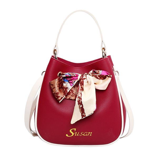 woman handbag 2020 korean new simple shoulder bag messenger retro bag casual fashion designer ribbon scarf decoration
woman handbag 2020 korean new simple shoulder bag messenger retro bag casual fashion designer ribbon scarf decoration