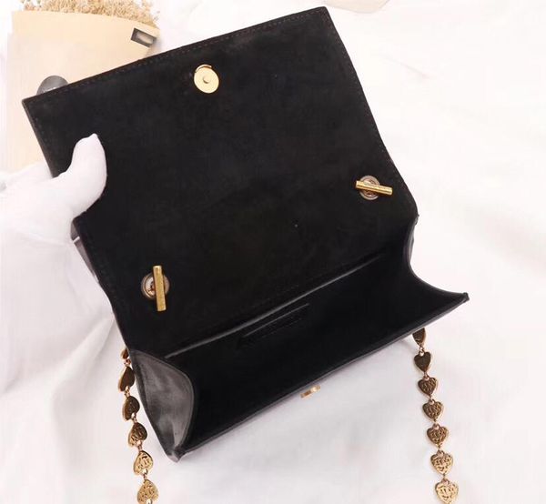 designer-luxury purse handbag heart chain strap shoulder crossbody women designer bag fashion totes purses bag
designer-luxury purse handbag heart chain strap shoulder crossbody women designer bag fashion totes purses bag