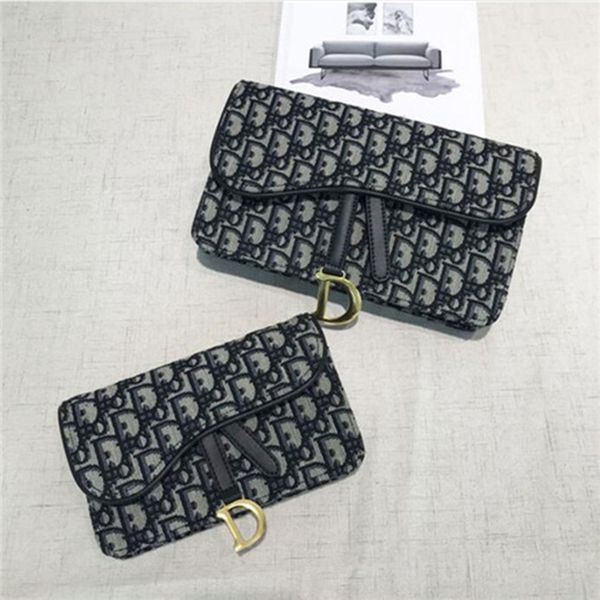 fashion retro classic old fashion belt bag saddle bag series shoulder messenger small square bag clutch, Silver 
fashion retro classic old fashion belt bag saddle bag series shoulder messenger small square bag clutch, Silver