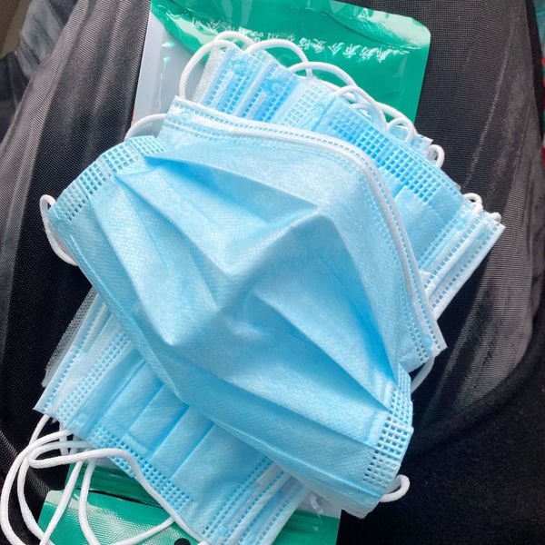 one-time delivery on the same day of post for civil protection dust-proof and water-proof three-layer mask with melt-blown cloth
one-time delivery on the same day of post for civil protection dust-proof and water-proof three-layer mask with melt-blown cloth