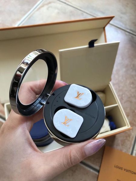 Luxury de igner wirele head et erie wirele head et horizon black monogram headphone de igner luxury handbag pur e qab020
Luxury de igner wirele head et erie wirele head et horizon black monogram headphone de igner luxury handbag pur e qab020