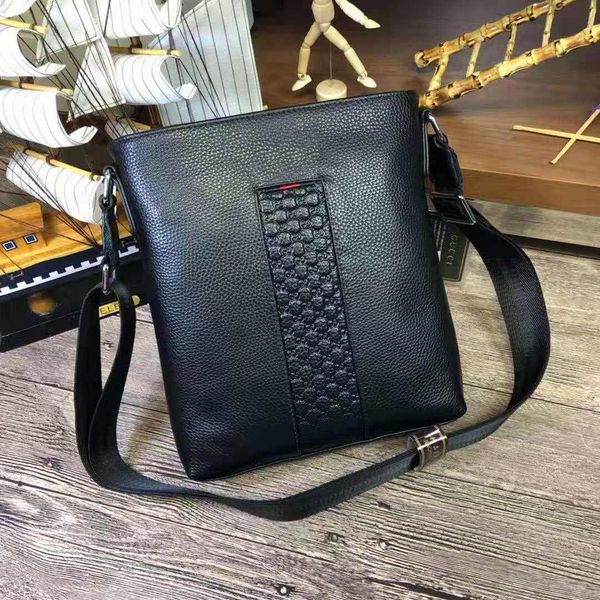 2019 brand fashion designer bags selling explosive men's briefcases handbags crossbody bag genuine leather shoulder bag
2019 brand fashion designer bags selling explosive men's briefcases handbags crossbody bag genuine leather shoulder bag