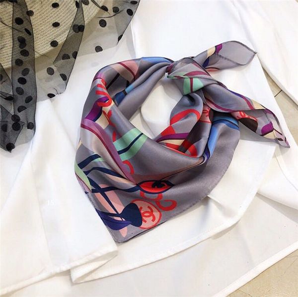 luxury fashion 100% mulberry silk silk 16crepe satin all-in-one small square towel soft and comfortable skin friendly, size50*50, Blue;gray