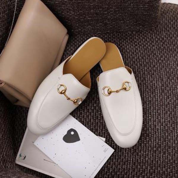 2020 new various colors leather slippers luxury mules designer classic slippery metal buckle beach slippers soft cowhide lazy women shoes, Black
2020 new various colors leather slippers luxury mules designer classic slippery metal buckle beach slippers soft cowhide lazy women shoes, Black