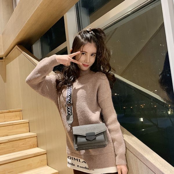 single shoulder broadband package chic small ck woman package 2020 western style oblique satchel small soft leather mobile luxury bag
single shoulder broadband package chic small ck woman package 2020 western style oblique satchel small soft leather mobile luxury bag