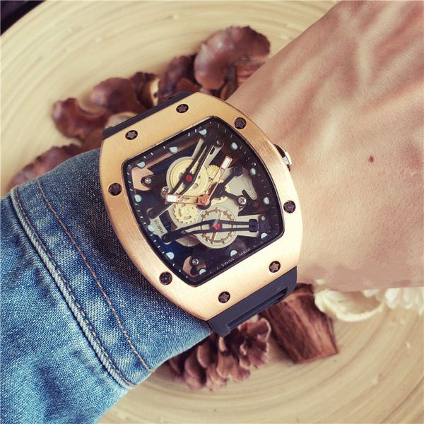 2019 new style luxury female designer simple luxury mens women white rubber watches stainless steel watch personality ing, Slivery;brown
2019 new style luxury female designer simple luxury mens women white rubber watches stainless steel watch personality ing, Slivery;brown