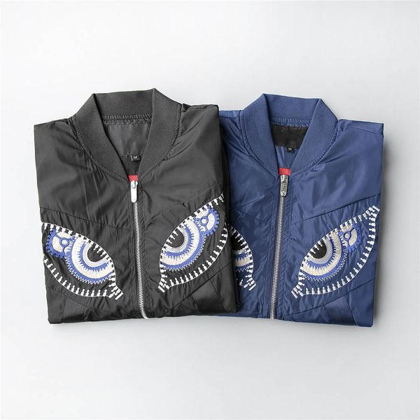 парирует мужские куртки конструктора 2019fw new classic mens высокого качества куртки марка с длинным рукавом зимние пальто вышивки люкс кур, Black;brown
парирует мужские куртки конструктора 2019fw new classic mens высокого качества куртки марка с длинным рукавом зимние пальто вышивки люкс кур, Black;brown