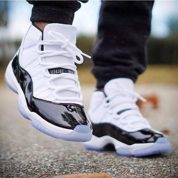 High Quality 11 11s Space Jam Platinum Tint Concord 45 Basketball Shoes Men Women Bred Midnight Navy Gamma Blue Sneakers With
High Quality 11 11s Space Jam Platinum Tint Concord 45 Basketball Shoes Men Women Bred Midnight Navy Gamma Blue Sneakers With