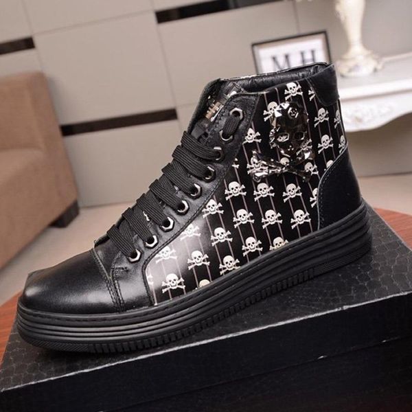 r5 fashion trendy casual men shoes, comfortable luxury men shoes leather sneakers original box packaging zapatos hombre, Black
r5 fashion trendy casual men shoes, comfortable luxury men shoes leather sneakers original box packaging zapatos hombre, Black