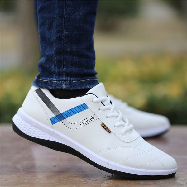 she pulls back the spring and summer men's fashion shoes breathable sports tide wild men's casual korean shoes shoes deodorant, Black
she pulls back the spring and summer men's fashion shoes breathable sports tide wild men's casual korean shoes shoes deodorant, Black