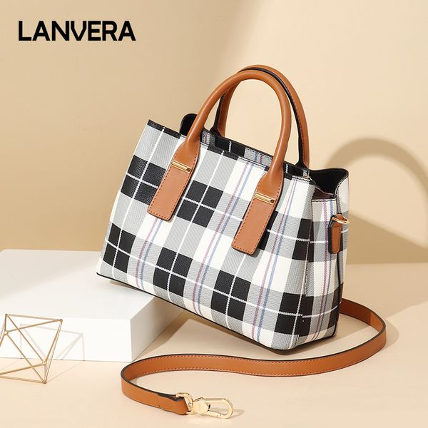 handbag messenger bag european and american lattice shoulder bag trend handbag hong kong genuine trend gift l8087
handbag messenger bag european and american lattice shoulder bag trend handbag hong kong genuine trend gift l8087