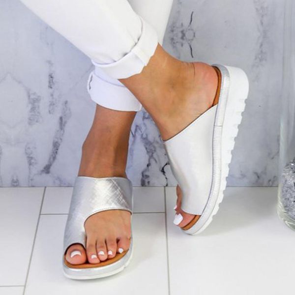women large size outdoor sandals mid-heel wedge soft bottom comfortable sandals toe foot correction platform drop shipping
women large size outdoor sandals mid-heel wedge soft bottom comfortable sandals toe foot correction platform drop shipping