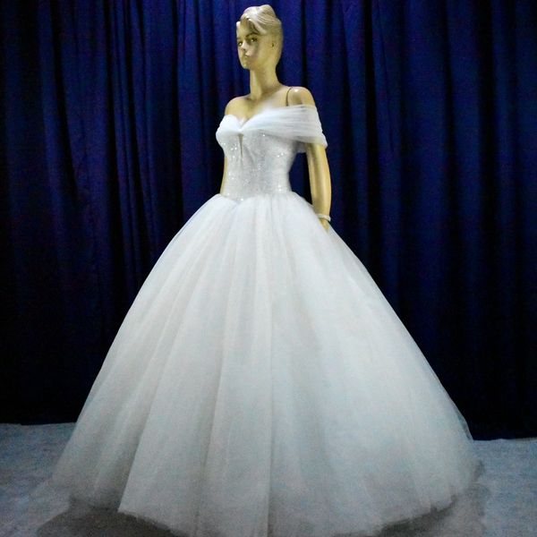 romantic off-shoulder white beaded wedding dresses with sleeves crystals beaded plus size wedding dress lace up back wedding gowns
romantic off-shoulder white beaded wedding dresses with sleeves crystals beaded plus size wedding dress lace up back wedding gowns