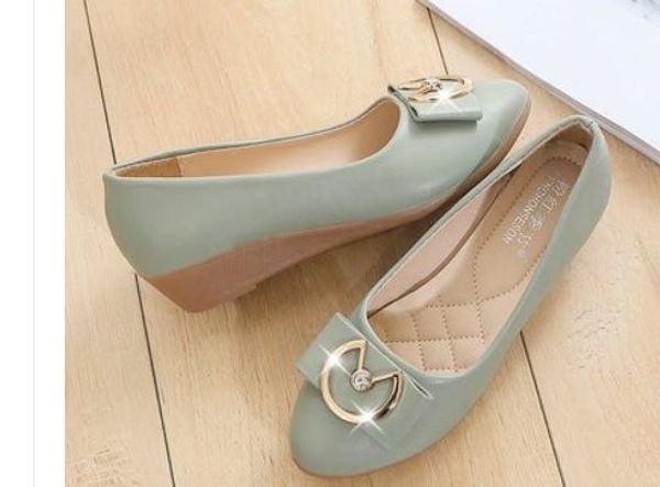 2020 women's shoes in spring and autumn with new style slope heel round head bowknot mother shoes@7087, Black
2020 women's shoes in spring and autumn with new style slope heel round head bowknot mother shoes@7087, Black