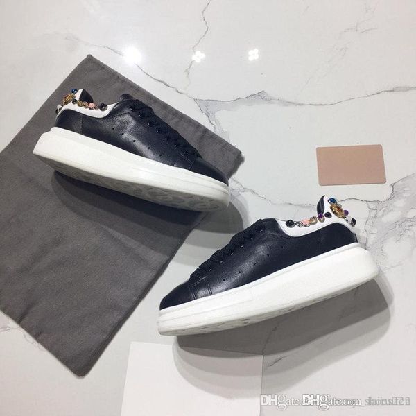 2020 latest handmade casual shoes couple casual shoes fashion trend comfortable shoe size 35-45 type 39745400676a
2020 latest handmade casual shoes couple casual shoes fashion trend comfortable shoe size 35-45 type 39745400676a