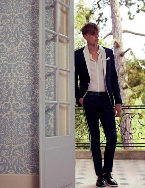 handsome black one button peaked lapel men suits tuxedos en groom (jacket+pant+handkerchiefs, White;black
handsome black one button peaked lapel men suits tuxedos en groom (jacket+pant+handkerchiefs, White;black