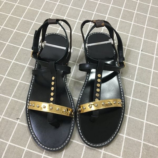 Hot Sell Fashion Designer Sandals Comfortable Designer Slides Women Shoes Casual Flat Women Sandals Size 35-41
Hot Sell Fashion Designer Sandals Comfortable Designer Slides Women Shoes Casual Flat Women Sandals Size 35-41
