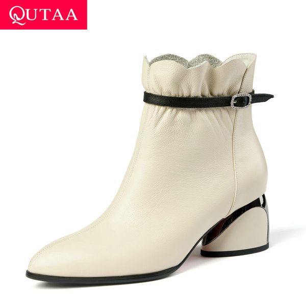 qutaa 2020 cow leather square high heel comfort women shoes autumn winter warm fur fashion buckle zipper ankle boots size 34-41, Black
qutaa 2020 cow leather square high heel comfort women shoes autumn winter warm fur fashion buckle zipper ankle boots size 34-41, Black