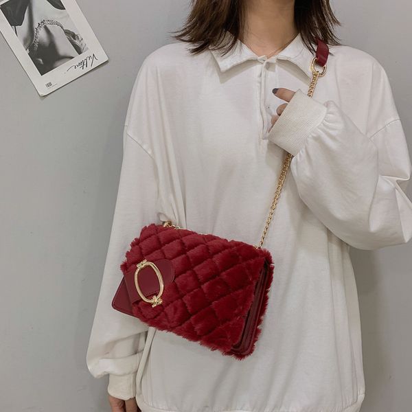 мини crossbody сумка для женщин 2019 новой зима теплых искусственного меха цепи конструктора плечо сумки женских сумки и кошельки
мини crossbody сумка для женщин 2019 новой зима теплых искусственного меха цепи конструктора плечо сумки женских сумки и кошельки