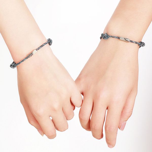 silvology 925 sterling silver mountain league oath couple bracelets original magnet suction button bracelets romantic jewelry, Golden;silver
silvology 925 sterling silver mountain league oath couple bracelets original magnet suction button bracelets romantic jewelry, Golden;silver