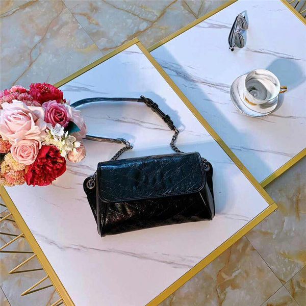 2019 brand fashion luxury designer bags elegant understated shoulder bag atmospheric classic oblique cross package duffle bag
2019 brand fashion luxury designer bags elegant understated shoulder bag atmospheric classic oblique cross package duffle bag