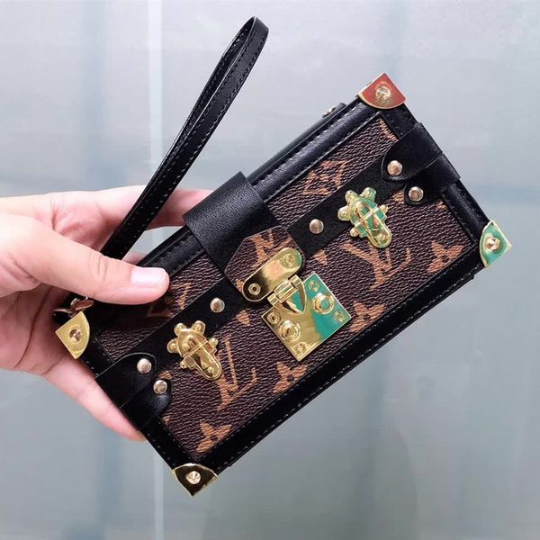 New wallet handbag phone ca e for iphone 11 x xr x max 7 8 plu luxury de igner phone cover for am ung note 10 plu 10 plu 10edge 5g
New wallet handbag phone ca e for iphone 11 x xr x max 7 8 plu luxury de igner phone cover for am ung note 10 plu 10 plu 10edge 5g
