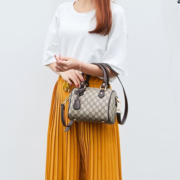 women's hand 2020 boston all-match mini pillow women's casual bag shoulder span hand bag
women's hand 2020 boston all-match mini pillow women's casual bag shoulder span hand bag