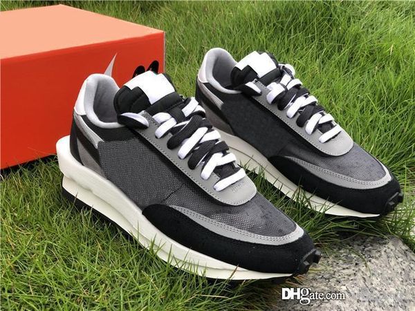 2019 authentic sacai x ldv waffle ldwaffle daybreak black white men women running shoes pine green wolf grey bv0073-100 with box 5-12
2019 authentic sacai x ldv waffle ldwaffle daybreak black white men women running shoes pine green wolf grey bv0073-100 with box 5-12