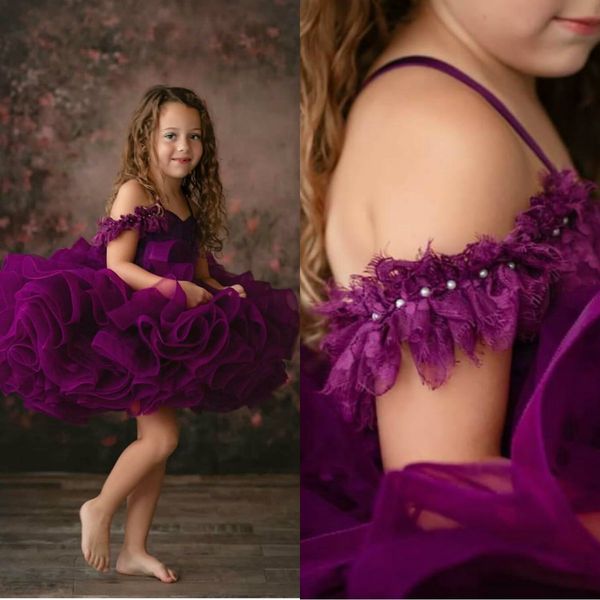 lovely puffy ball gown girls pageant dresses lace off shoulder tiered ruffles party birthday gowns flower girl dress for weddings, White;red
lovely puffy ball gown girls pageant dresses lace off shoulder tiered ruffles party birthday gowns flower girl dress for weddings, White;red