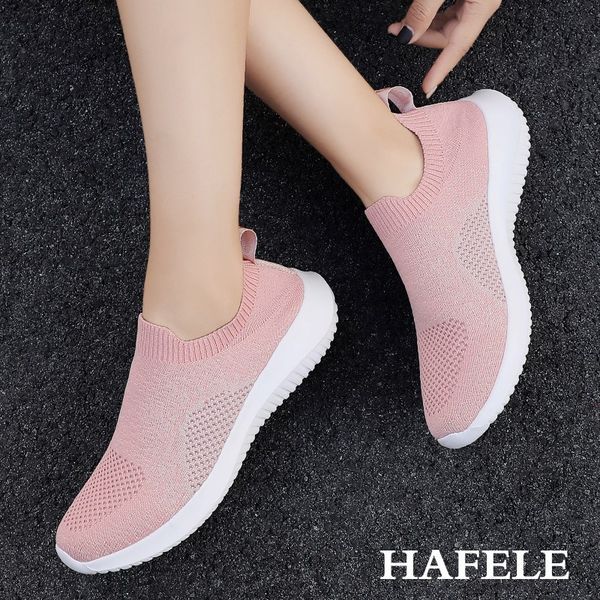 2019 new women casual shoes set foot for breathable sneakers jogging shoes female trainers absorption walking, Black
2019 new women casual shoes set foot for breathable sneakers jogging shoes female trainers absorption walking, Black