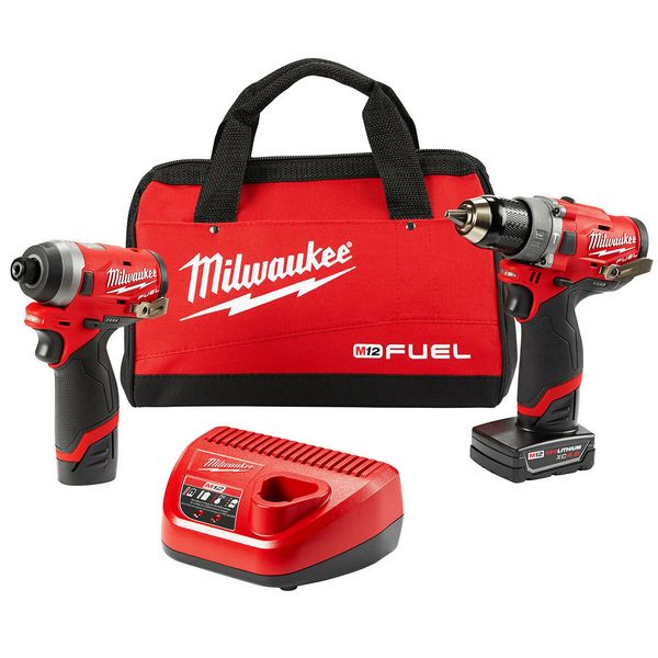 

Milwaukee 2598 22 12 volt 2 tool hammer drill and impact driver combo kit