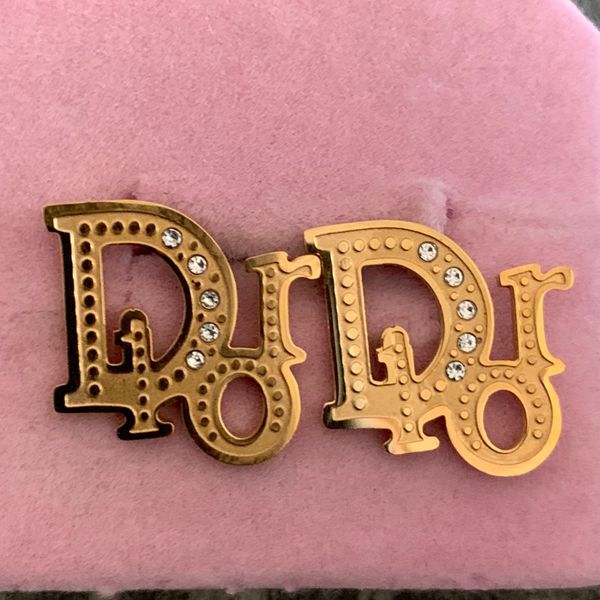 2020 fashion style earrings gold plated hollow design ear studs 3 colors stainless steel earrings for women wholesale, Golden;silver
2020 fashion style earrings gold plated hollow design ear studs 3 colors stainless steel earrings for women wholesale, Golden;silver