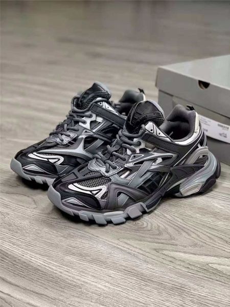 track trainers 4.0 platform sneakers tess s gomma trek low men women sneakers triple s clunky sports casual shoes with dust bag t03, Black
track trainers 4.0 platform sneakers tess s gomma trek low men women sneakers triple s clunky sports casual shoes with dust bag t03, Black