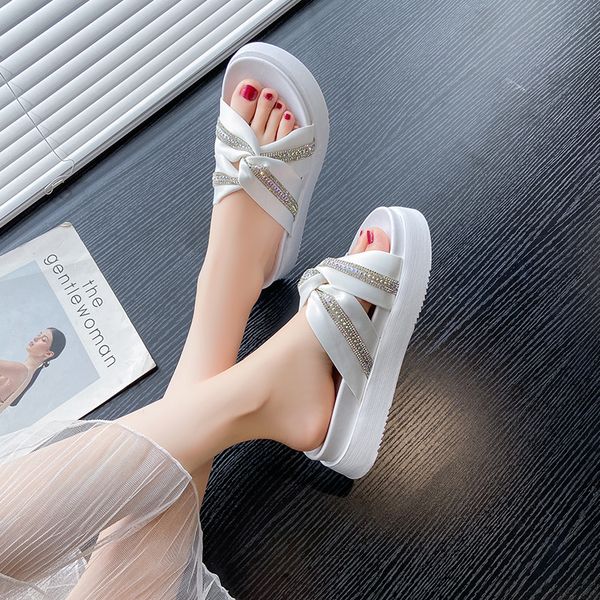 summer of 2020 new antiskid thick bottom flat a word procrastinates fashion web celebrity joker diamond cool slippers, Black
summer of 2020 new antiskid thick bottom flat a word procrastinates fashion web celebrity joker diamond cool slippers, Black