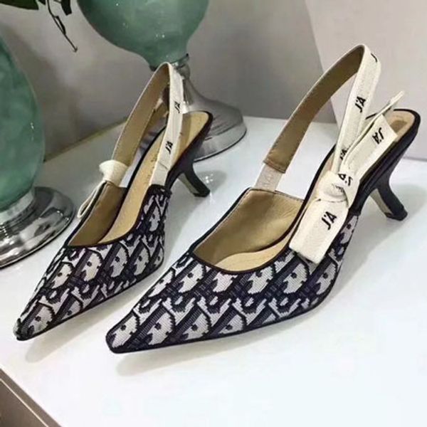 2019 lipper de igner andal lide de igner hoe de igner huarache flip flop loafer for woman with box by hoe01
2019 lipper de igner andal lide de igner hoe de igner huarache flip flop loafer for woman with box by hoe01