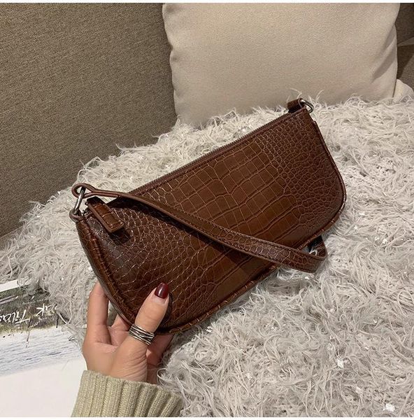 retro alligator pattern women messenger handbags casual solid shoulder bags for women 2020 split retro crocodile bolsas sac
retro alligator pattern women messenger handbags casual solid shoulder bags for women 2020 split retro crocodile bolsas sac