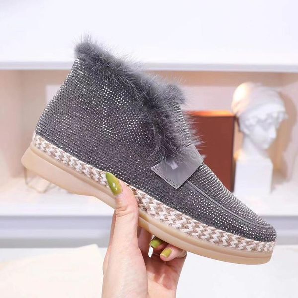 crystal shoes women short boots round toe kidseded ankle boots winter runway flat snow for women, Black
crystal shoes women short boots round toe kidseded ankle boots winter runway flat snow for women, Black