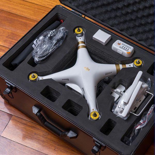 dji phantom 3 standard protective suitcase custom aluminum case especially custom for dji 3 case 550*370*230 mm 
dji phantom 3 standard protective suitcase custom aluminum case especially custom for dji 3 case 550*370*230 mm