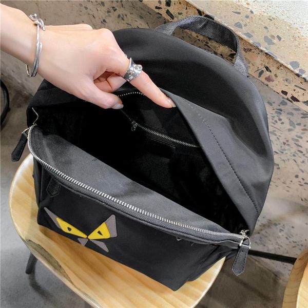 2020 дизайнер рюкзаки бренд мода рюкзак; роскошь bagpack путешествие плечо сумка нейлона водонепроницаемой школа учиться в россии
2020 дизайнер рюкзаки бренд мода рюкзак; роскошь bagpack путешествие плечо сумка нейлона водонепроницаемой школа учиться в россии