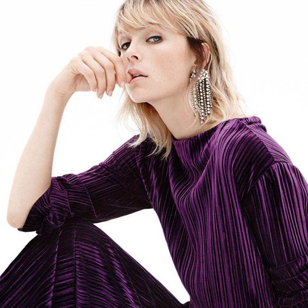new trendy popular fashion luxury designer exaggerated glittering full rhinestone crystal long tassel stud earrings for women, Golden;silver
new trendy popular fashion luxury designer exaggerated glittering full rhinestone crystal long tassel stud earrings for women, Golden;silver