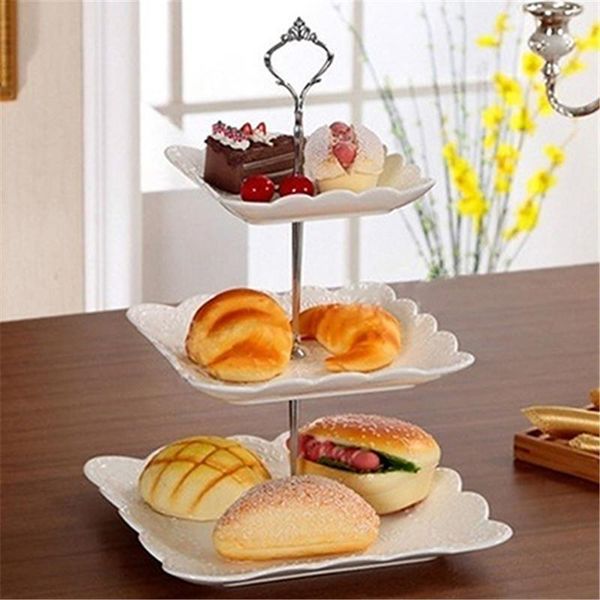 1 set 2 or 3 tiers sweets candy cupcake tray zinc alloy golden tone cake stand wedding party cake display stand
1 set 2 or 3 tiers sweets candy cupcake tray zinc alloy golden tone cake stand wedding party cake display stand