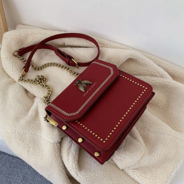 single shoulder messenger small square package western style rivet mobile phone 2020chic small ck joker chain soft leather luxury bag
single shoulder messenger small square package western style rivet mobile phone 2020chic small ck joker chain soft leather luxury bag