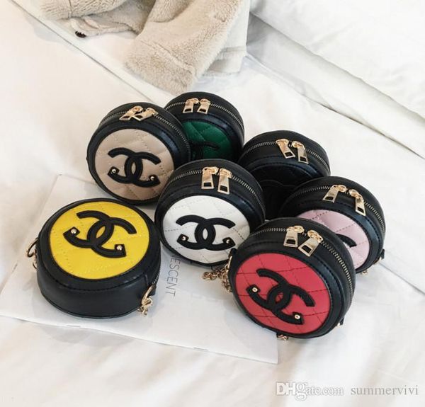 Lady style children bag girls round shape princess bag kids letter applique metal chain single shoulder bag 2019 new child handbag F4336
Lady style children bag girls round shape princess bag kids letter applique metal chain single shoulder bag 2019 new child handbag F4336